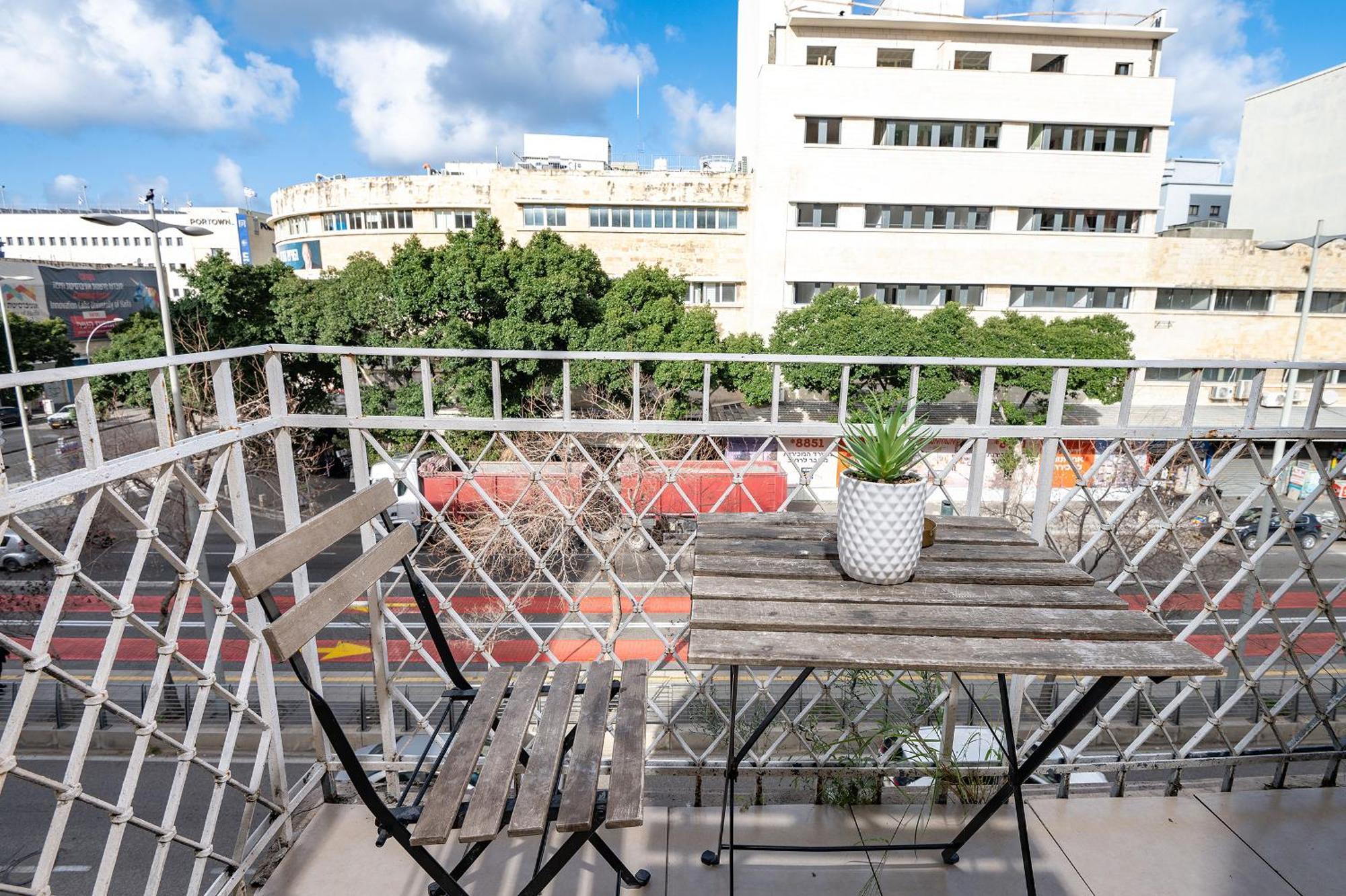 l'Hotel Godson Down Town Haifa Esterno foto