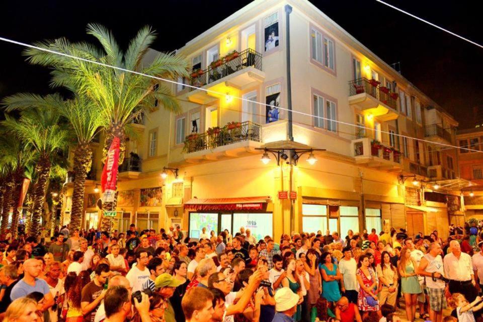 l'Hotel Godson Down Town Haifa Esterno foto
